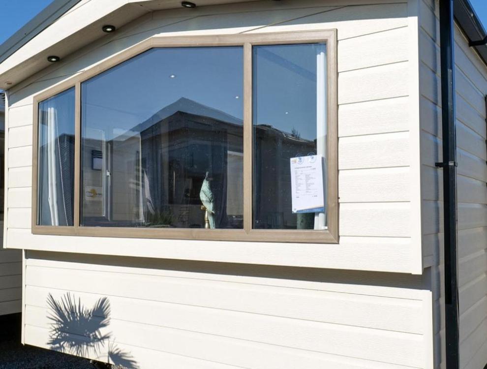 Camping Zavelbos Superior Chalet Maaseik Exteriör bild